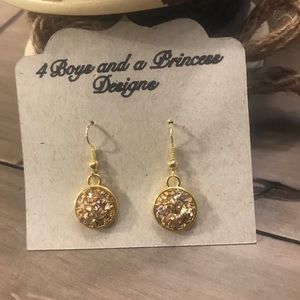Gold druzy earrings!